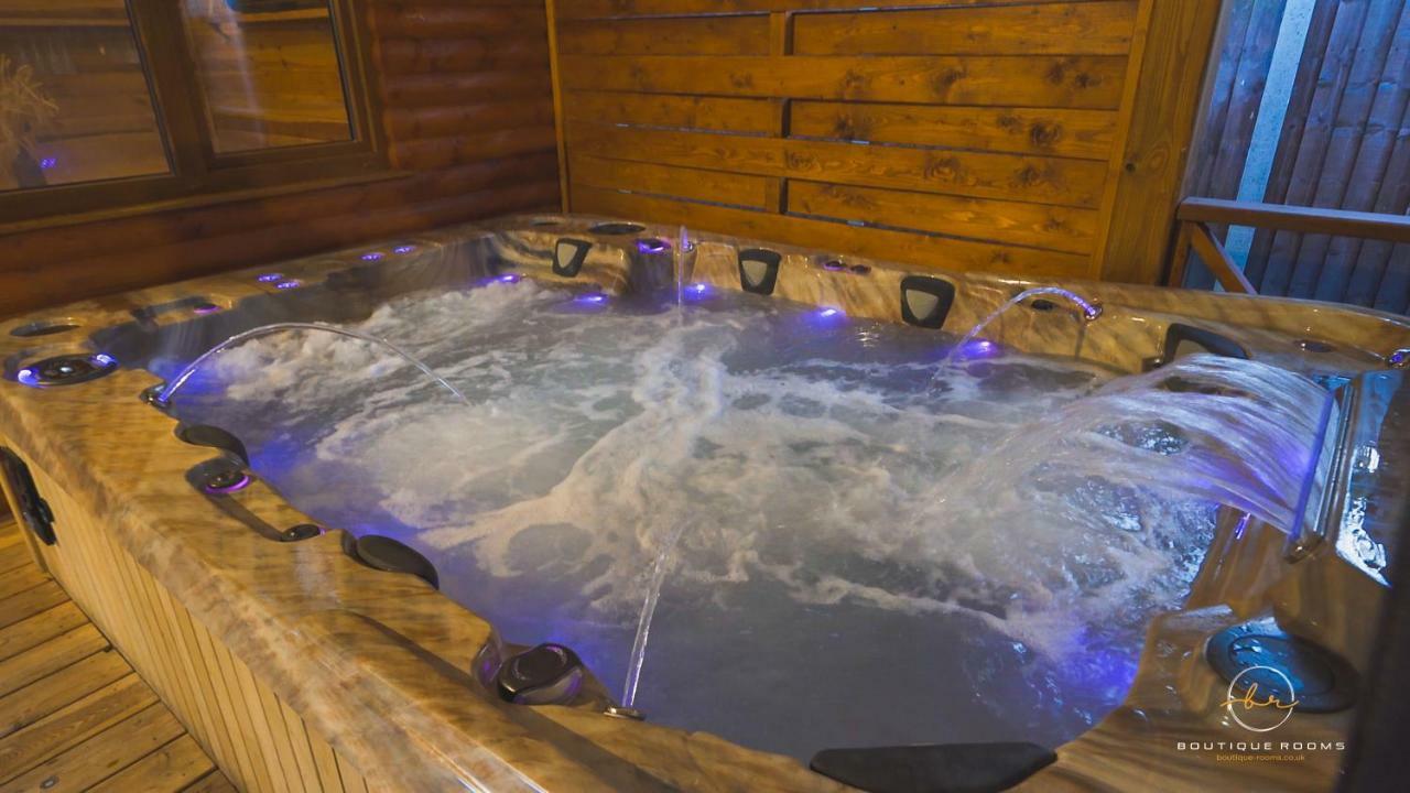 The Retreat Sauna & Hot Tub Boutique Rooms Great Paxton Zewnętrze zdjęcie